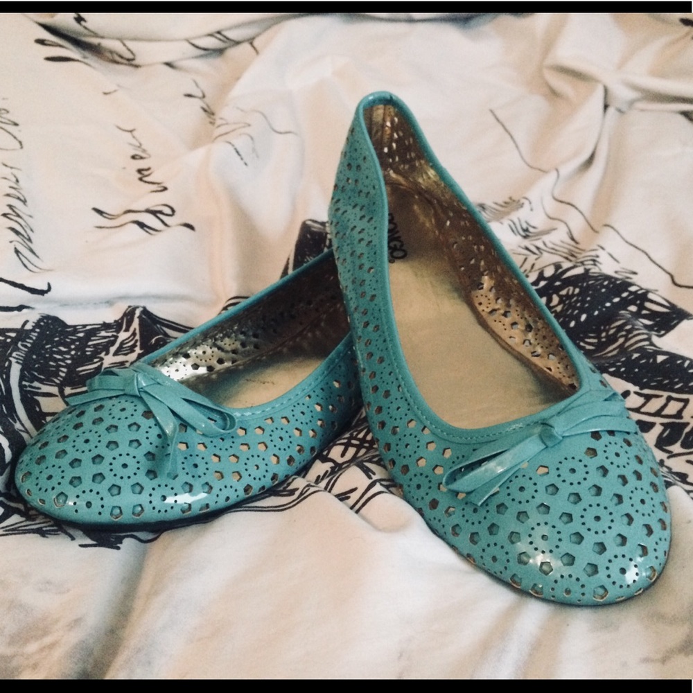 Adorable Flats